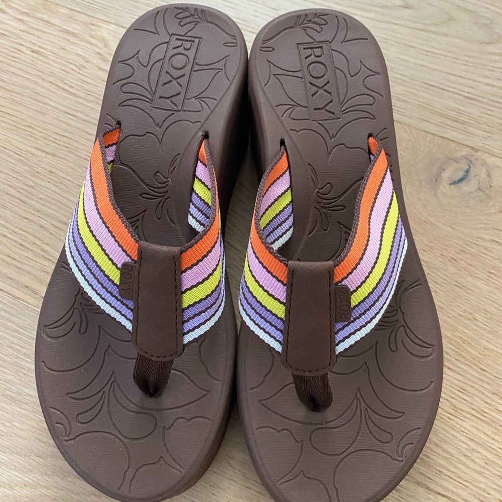 Roxy sandals